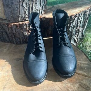 Thursday Women’s Captain Boots 10.5 Nubuk